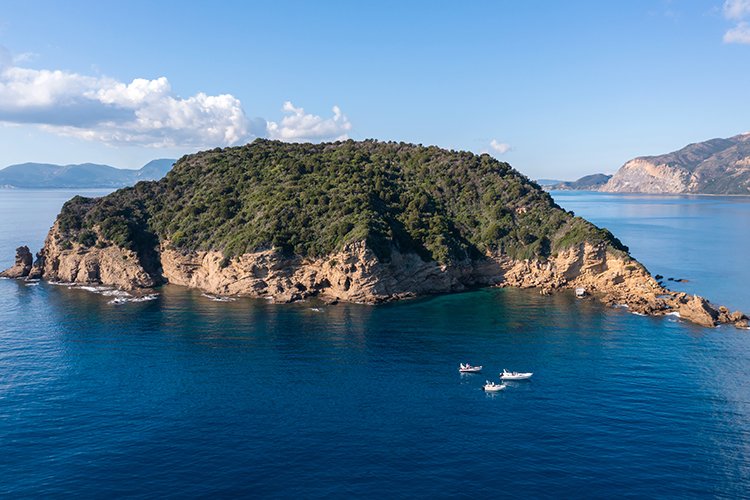 around zakynthos cruise azure horizon